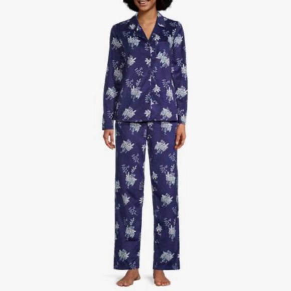 BRAND NEW still in package pj set! - Picture 1 of 3